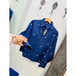 CAMISA CORAZONES CELESTE